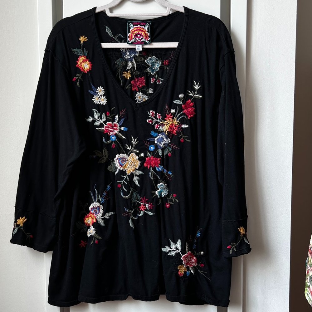 Johnny Was LS Embroidered TEE * Black * Sz XXL